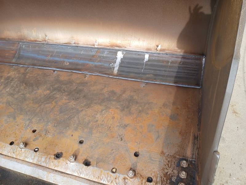 Peut on effectuer le doublage d'une seule partie du fond de godet 